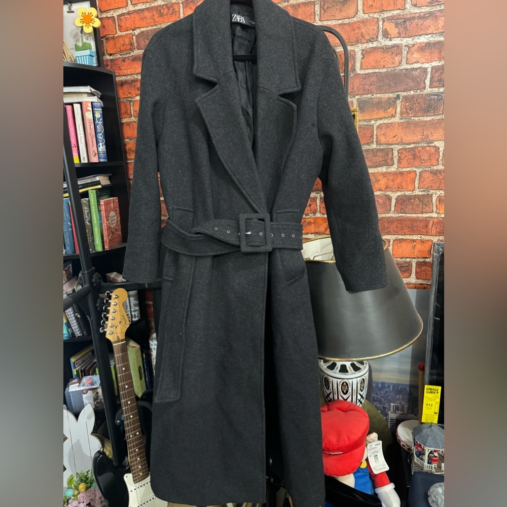 Zara Trench Coat ((Size M)